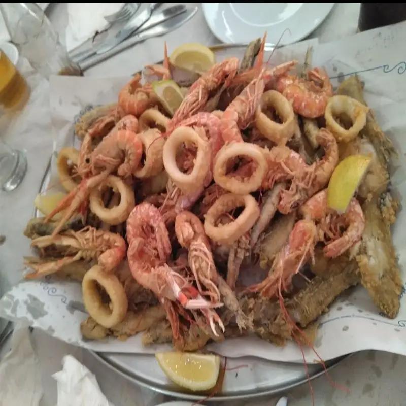 Calamares en Bahía Playa