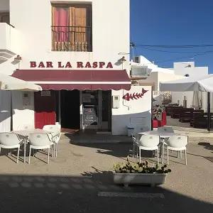 Imagen del exterior de La Raspa Bar en Las Negras