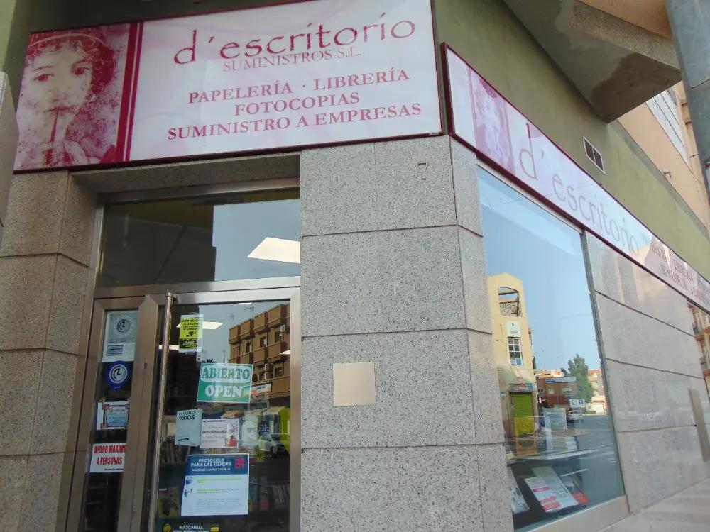 Exterior D´escritorio Papelería Librería