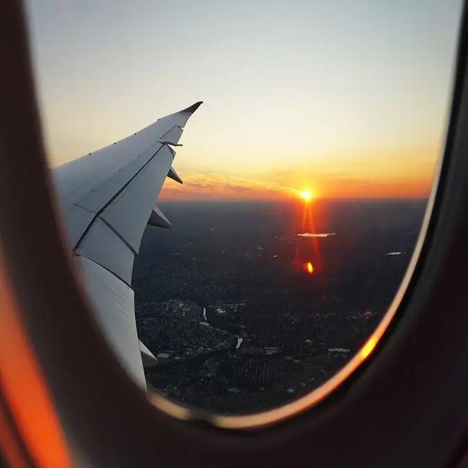 Atardecer desde el avión