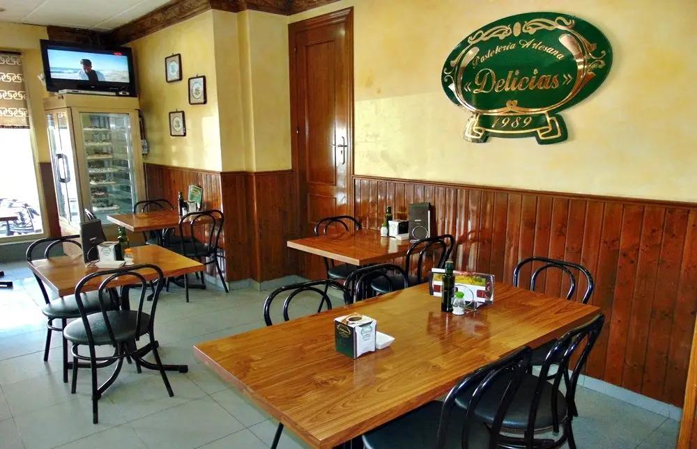 Interior de Las Delicias Pastelería