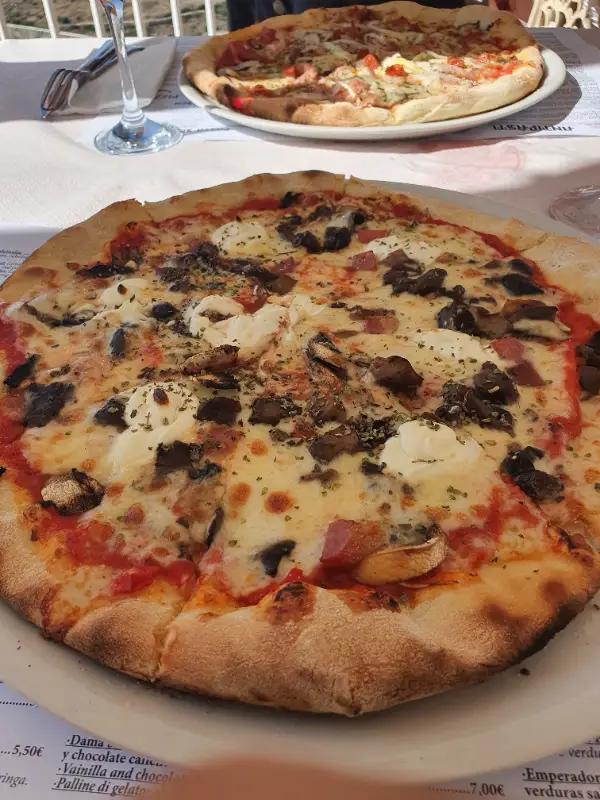 Pizza de la Pulcinella