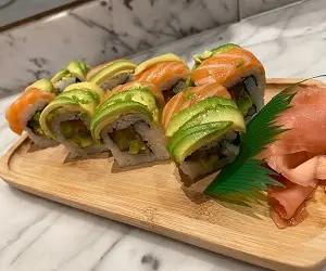 Plato de sushi de Plaza Vieja Sushi Bar