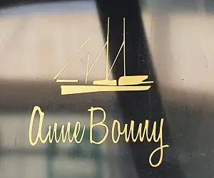 Logo del Barco Pirata - Anne Bonny 