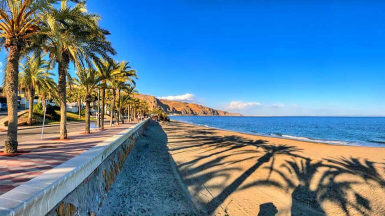 playa serena roquetas 768x432