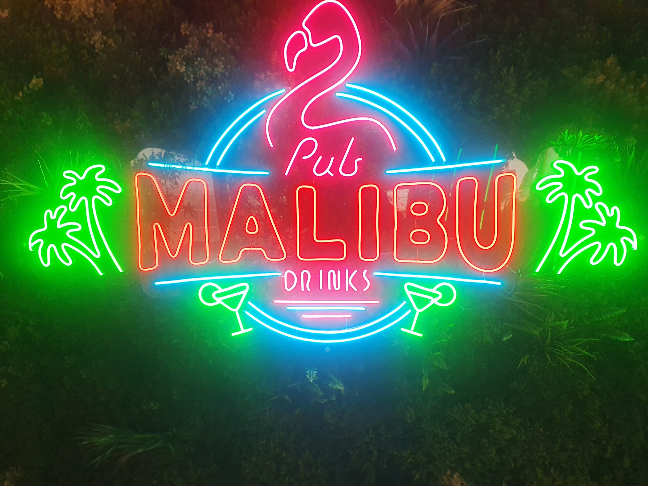 MALIBÚ COCKTAILS – Principal MALIBÚ COCKTAILS – Principal