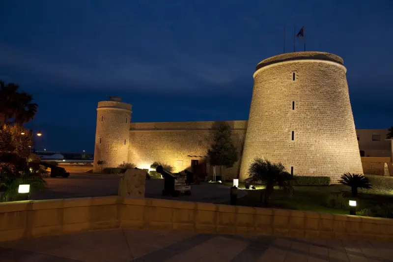 Castillo de Santa Ana – Principal Castillo de Santa Ana – Principal